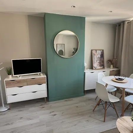 Appartement L'albatros - T2 Rénové - Rue Haute En Plein Centre Historique De *